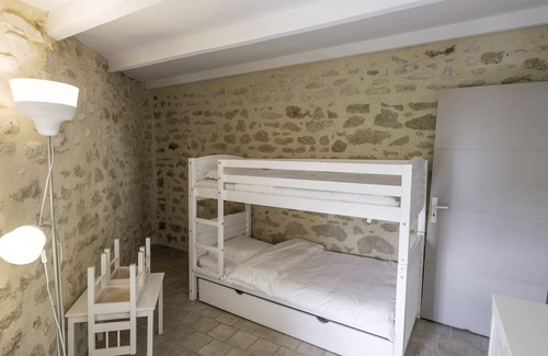 Colonzelle Cottage | Cozy Cottage 'Ecurie' with Private Terrace & Shared Pool