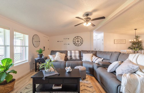 New Haven  Huron County House | Inviting Rural Retreat with Spa and Family-Friendly Amenities