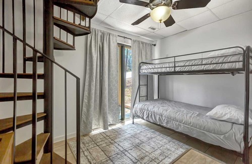 Salem Villa | Family-Friendly 703 Captains Walk with Pool and Kitchen