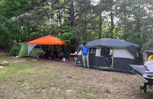Palestine RV Rental | Inviting Tent Cabin Rental at The Fabulous Bok Vegas Petting Zoo