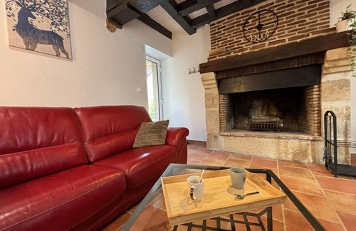 Souvigny Cottage | Cozy Gite Souvigny: 3 Bedrooms, Perfect for Families