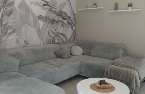 Sainte-Anastasie-sur-Issole Villa | Relax at Villa de Vacances with Private Pool in Var