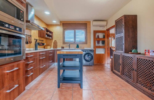 Argentona House | Look forward to this spacious and special stone villa with pool.