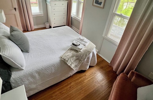 Luna Pier House | Canal-Side Retreat in Luna Pier: Ocean View & Family-Friendly