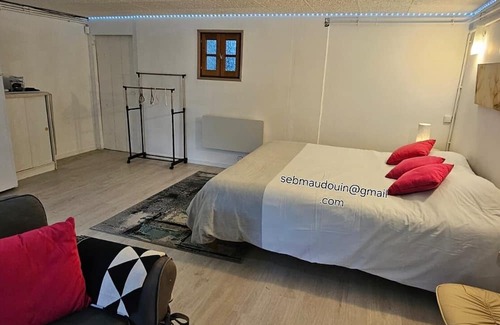 Josse Apartment | Cozy Garden-Level Apartment with Pool Access for Families