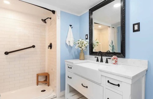 Decatur House | Relaxing Big Run Hideaway with Hot Tub and Spa Amenities