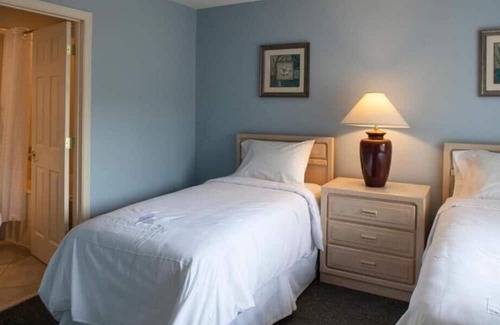 Palmetto Dunes Resort | Family Fun Awaits on Hilton Head Island: Hot Tub Included!