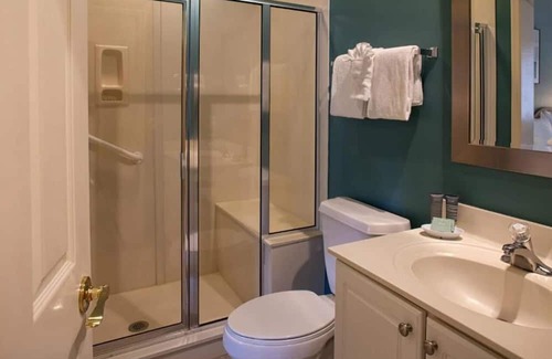 Palmetto Dunes Resort | Family Fun Awaits on Hilton Head Island: Hot Tub Included!