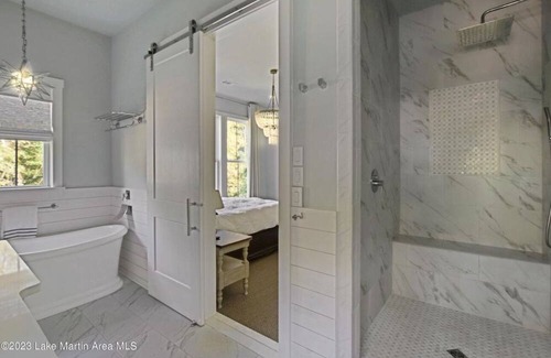 Dadeville House | Idyllic Lake Martin Retreat with Pool & Breakfast Included!