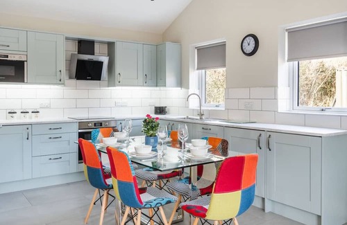 Cleeve House | Relax at The Oak View: A Countryside Retreat in Bristol