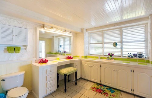 Mamin Villa | Scenic 2 Bedroom Villa with Private Pool and Great Amenities