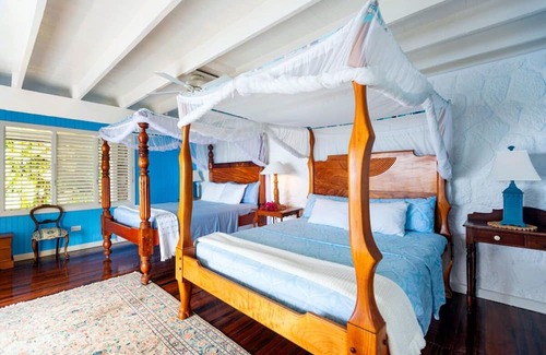 Mamin Villa | Scenic 2 Bedroom Villa with Private Pool and Great Amenities