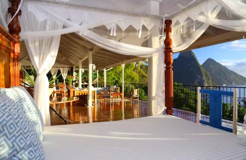 Mamin Villa | Scenic 2 Bedroom Villa with Private Pool and Great Amenities