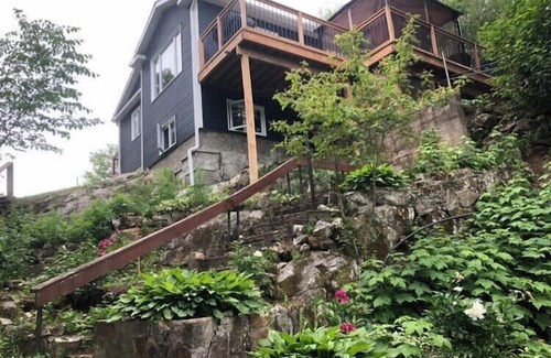 Val-des-Monts House | Relaxing Entrebleu Hotel | Spa with Lake View Amenities