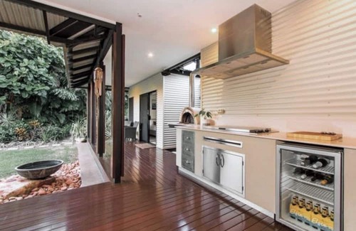 Cable Beach House | Discover Your Private Spa Retreat at Cable Beach