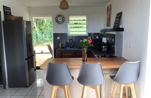 Saint-Paul House | Discover Ti Kaz Paradis: Renovated Maison with Ocean Views