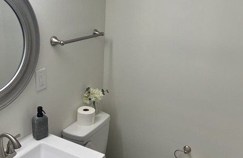 Downtown Baltimore Apartment | Feel at Home in Our Inviting Studio with Kitchen Amenities