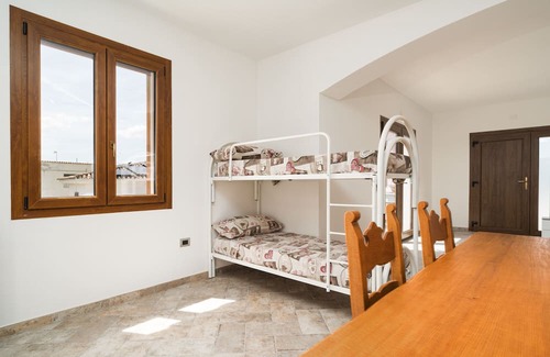 Loculi Apartment | Cozy Studio Apartment with Mountain View & Modern Amenities