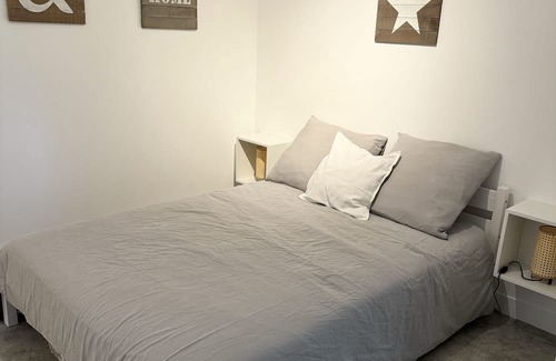 Bry-sur-Marne Apartment | Cozy 50m² Apartment Near Disney with Private Outdoor Space