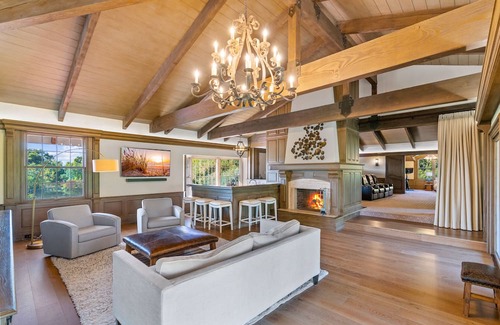 Covenant House | Elegant Rancho Santa Fe Covenant Estate with Pool & Spa