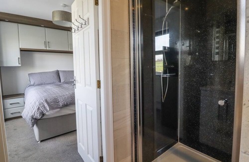 Colne Cottage | Family-Friendly 5 Emmott Court with Garden in Laneshawbridge