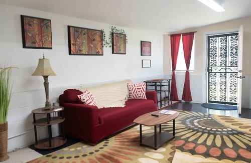Gracewood House | Comfortable Home in Augusta for Families