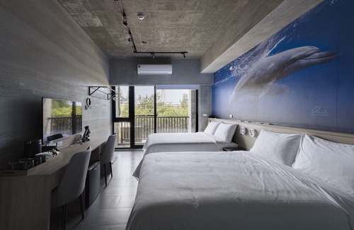 Magong Bed & Breakfast | Discover Deep Blue 23 B&B: Family-Friendly Getaway