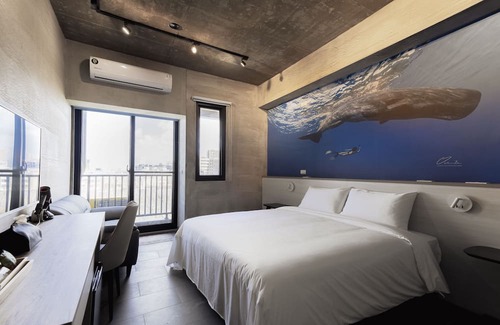 Magong Bed & Breakfast | Discover Deep Blue 23 B&B: Family-Friendly Getaway