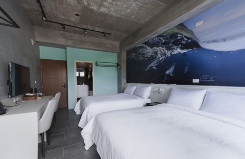 Magong Bed & Breakfast | Discover Deep Blue 23 B&B: Family-Friendly Getaway