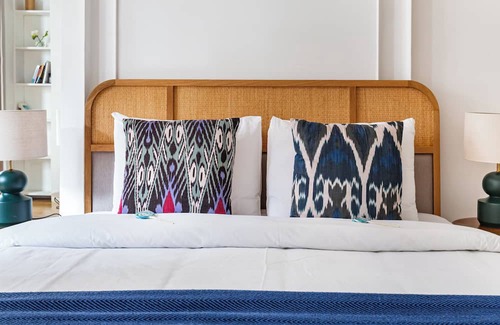Asmali Mescit House | Vibrant Townhouse Perfect for Nightlife Enthusiasts