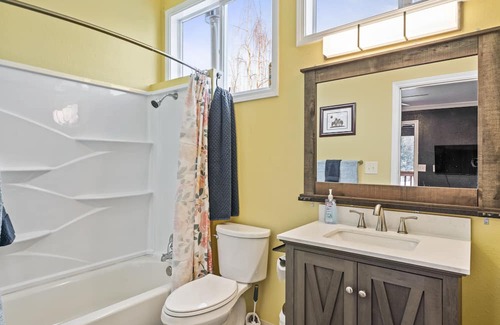 Palmer Apartment | Serene Mountain Views with Breakfast & Family-Friendly Vibes
