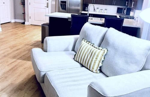 Laguna Hills Apartment | Oceanfront Retreat with Spa and Breakfast Included