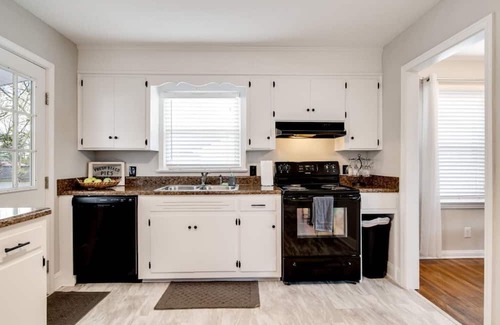 Gallatin House | Family-Friendly Gallatin Getaway with Kitchen & Breakfast