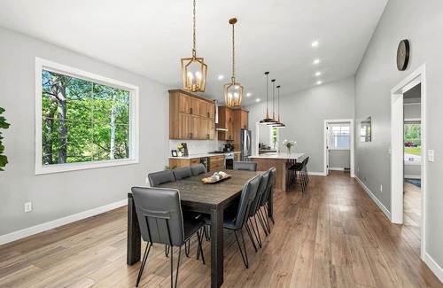 Duluth House | Pet-Friendly RiverWest Lakeview: Ideal 2 BR Near Spirit Mtn