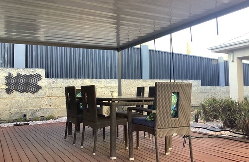 North Lake House | Tranquil Retreat with Scenic Cycling Paths - Guest Rated 10/10