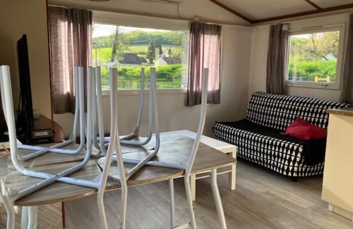 Verlin House | Cozy Mobilhome in an Equestrian Setting for Families