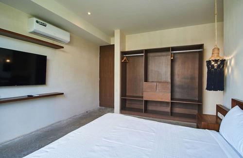 Tulum City Center Resort | Shoreline Retreat: 2 Bedrooms, Pool & Breakfast for Families
