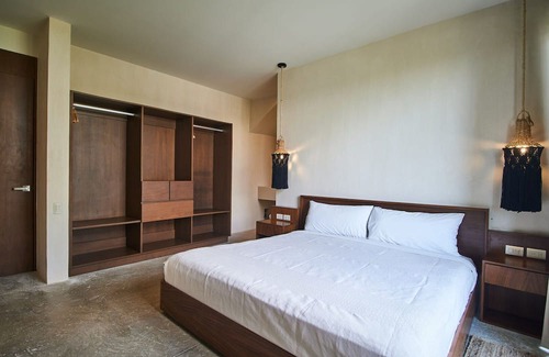Tulum City Center Resort | Shoreline Retreat: 2 Bedrooms, Pool & Breakfast for Families