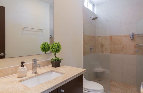 Luis Donaldo Colosio Resort | Seaglass Retreat: 3 Bedrooms with Private Pool & Breakfast