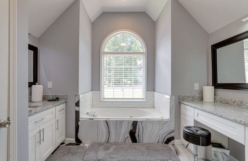 Stone Mountain House | Family-Friendly Retreat ~ 7 Mi to Stone Mountain Park