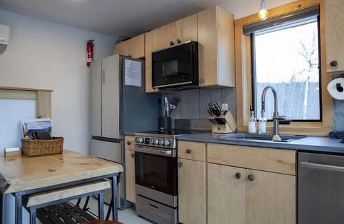 Keene House | Pet-Friendly Ascent House: Perfect for Families in Keene