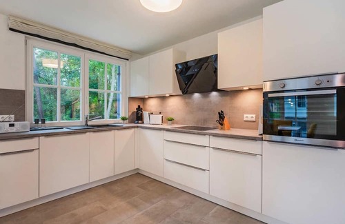 Zirchow House | Discover Ferienhaus Im Kiefernwäldchen - Child-Friendly Retreat