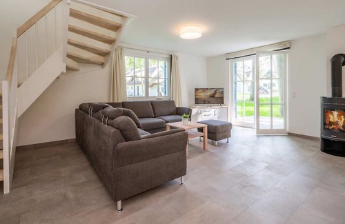 Zirchow House | Discover Ferienhaus Im Kiefernwäldchen - Child-Friendly Retreat