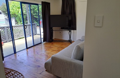 Richmond House | Spacious 3-Bedroom House in Central Richmond, Sleeps 7