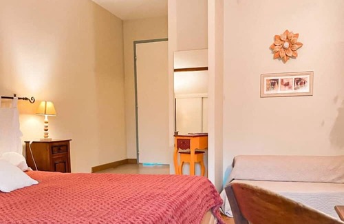 Angoume House | Relaxing Guest House 'Chambre D'hote Albizia' with Views