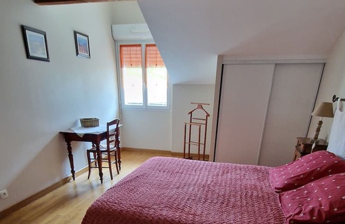 Angoume House | Relaxing Guest House 'Chambre D'hote Albizia' with Views
