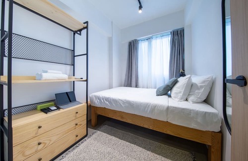 North Point Apartment | Cozy Private Room Steps from Tin Hau MTR Station