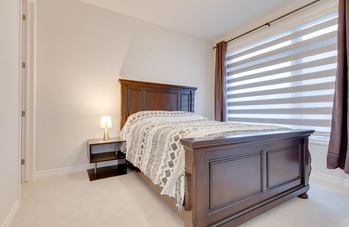 Ottawa Division House | Serene Getaway at Peaceful House in Barrhaven Ottawa