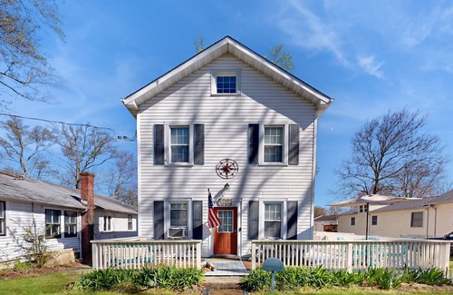 North Beach House | Dog-Friendly Retreat with Deck & Walkable Location, 10/10
