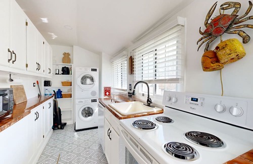 North Beach House | Dog-Friendly Retreat with Deck & Walkable Location, 10/10